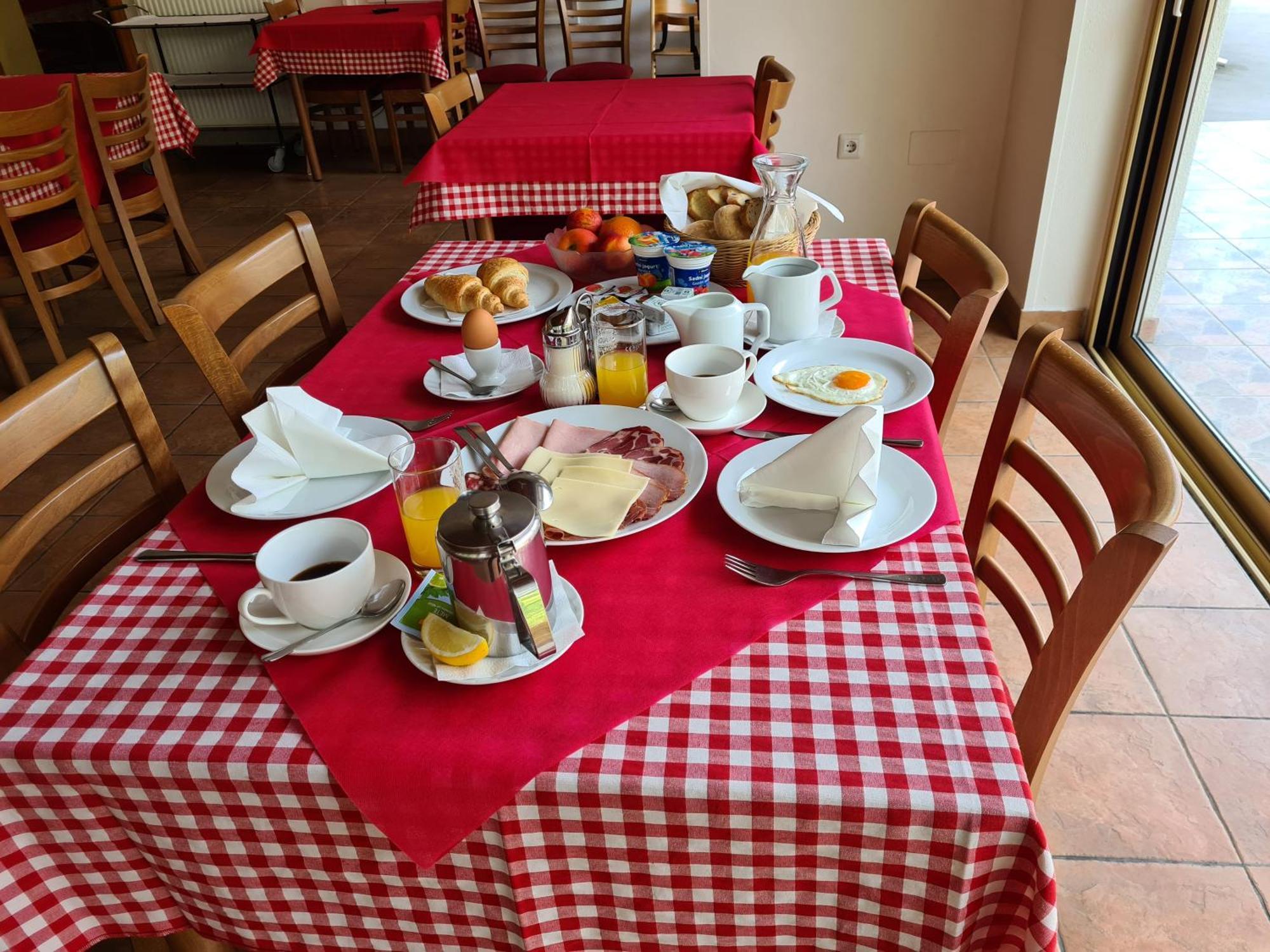 Gostilna Batist Bed and Breakfast Bohinjska Bela Εξωτερικό φωτογραφία