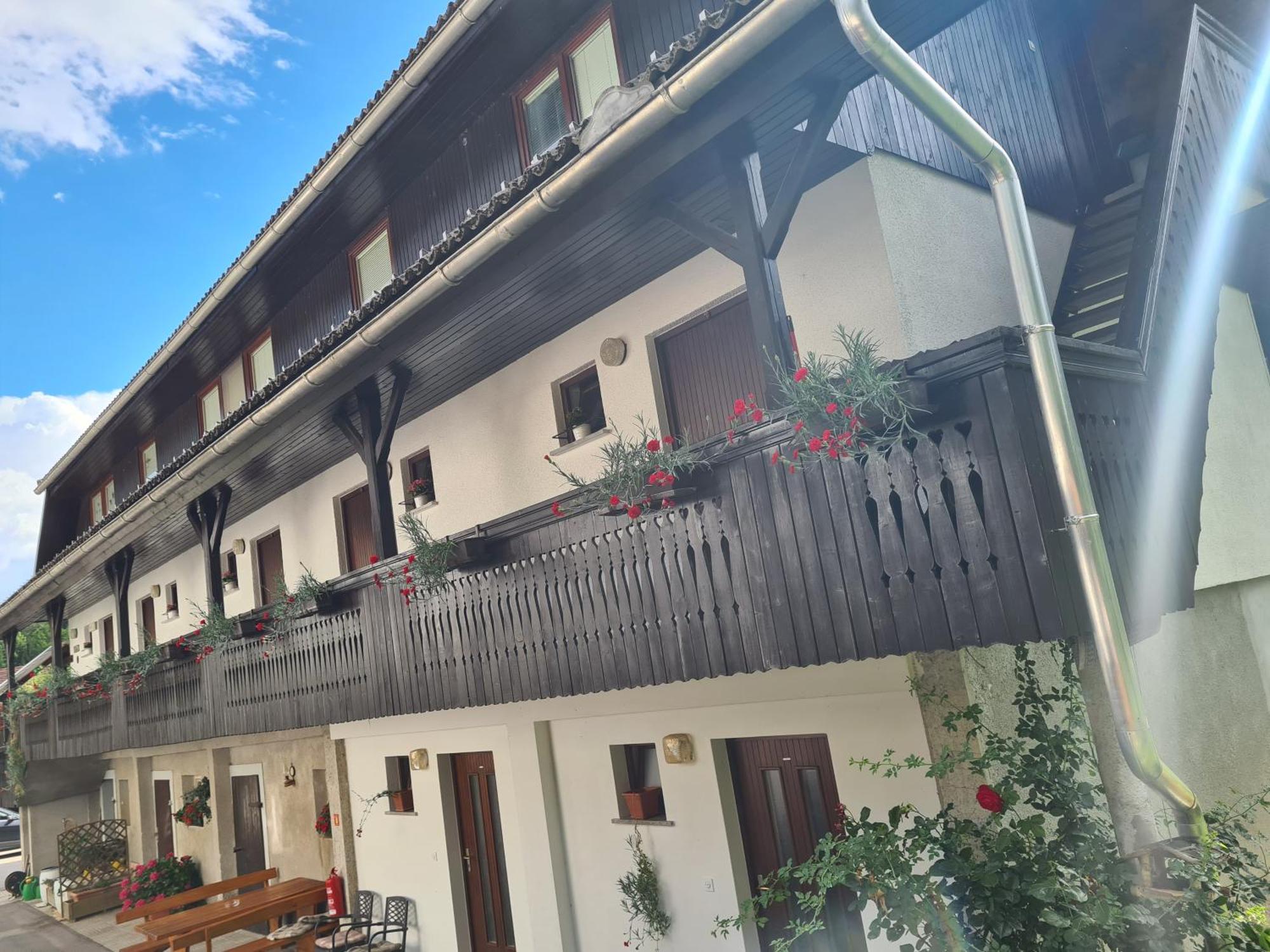 Gostilna Batist Bed and Breakfast Bohinjska Bela Εξωτερικό φωτογραφία